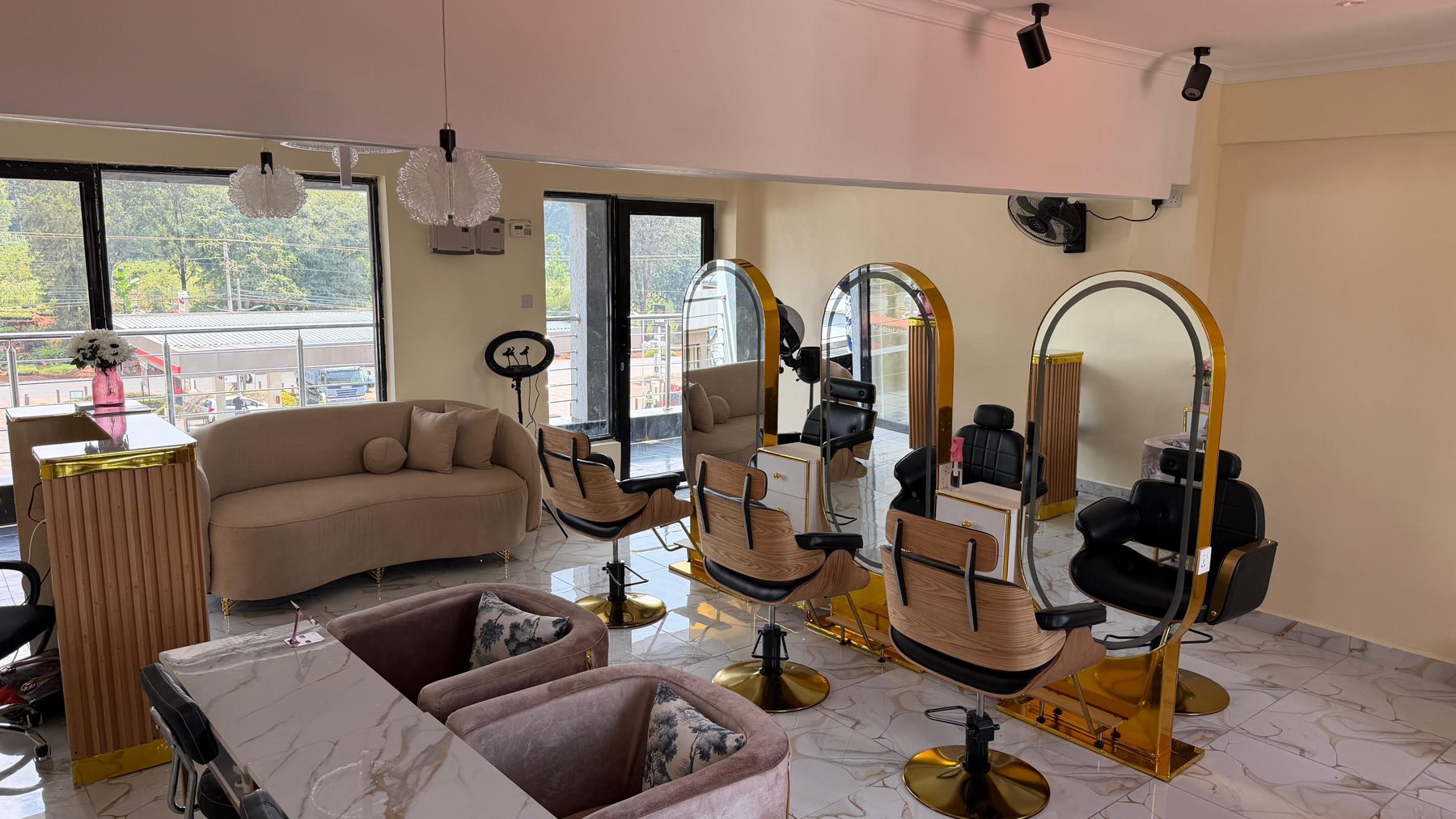 Curl Couture Salon & Spa gallery image