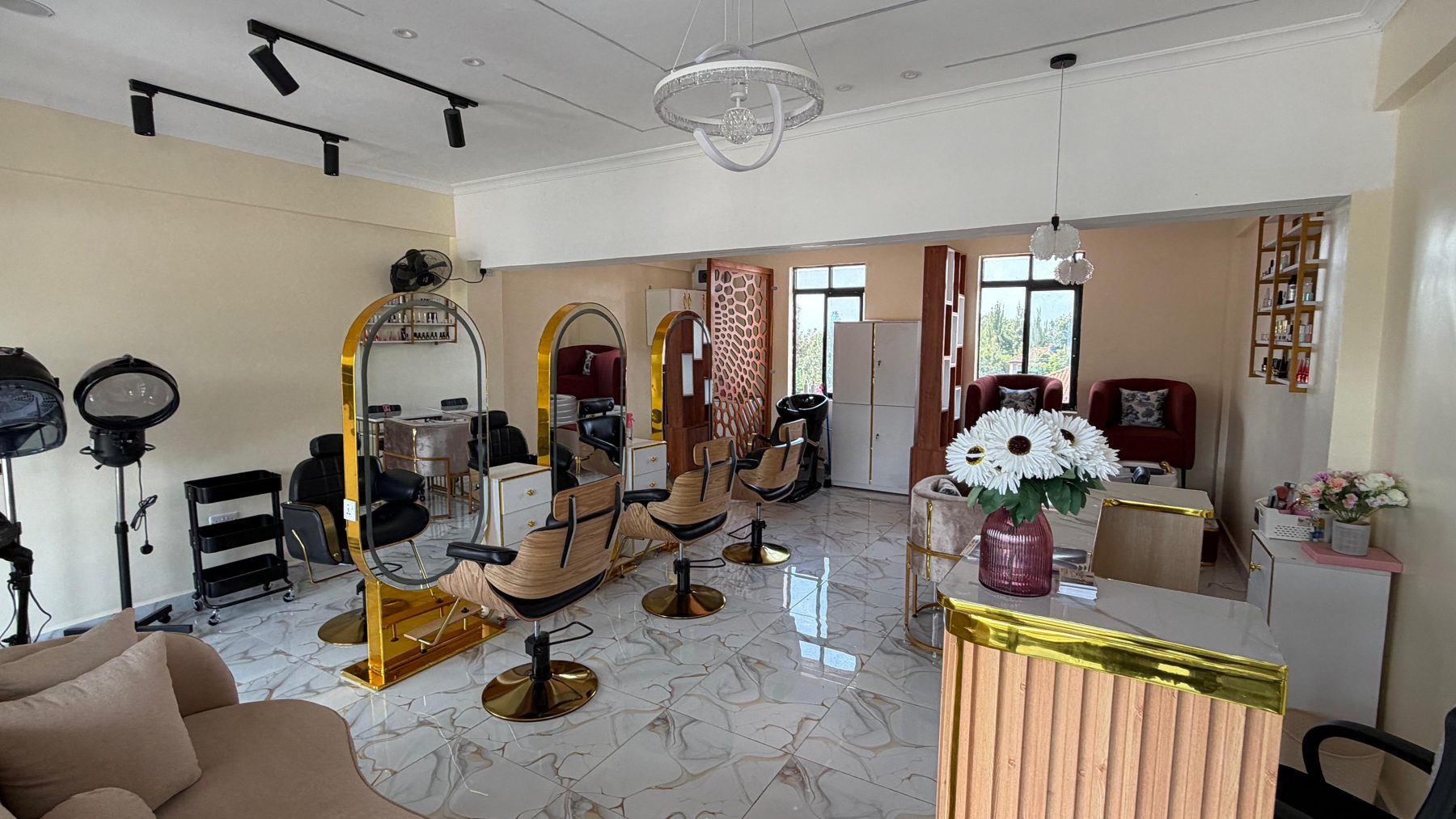 Curl Couture Salon & Spa gallery image
